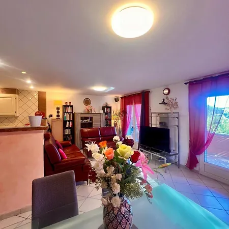 Maison Ondella, Proche Santa Giulia * פורטו-וישיו