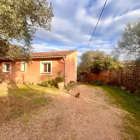 בית נופש Maison Ondella, Proche Santa Giulia