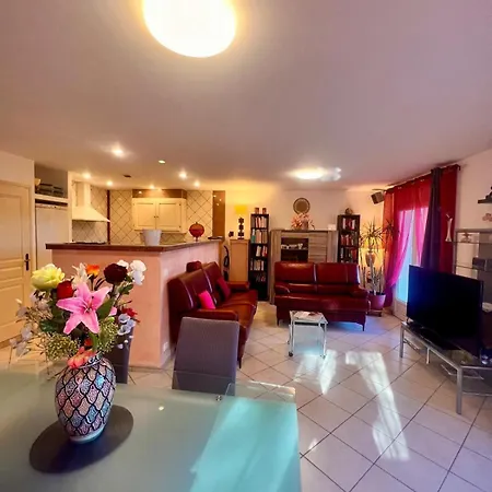 בית נופש Maison Ondella, Proche Santa Giulia *