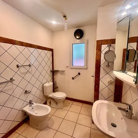 Maison Ondella, Proche Santa Giulia בית נופש פורטו-וישיו
