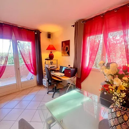 בית נופש Maison Ondella, Proche Santa Giulia